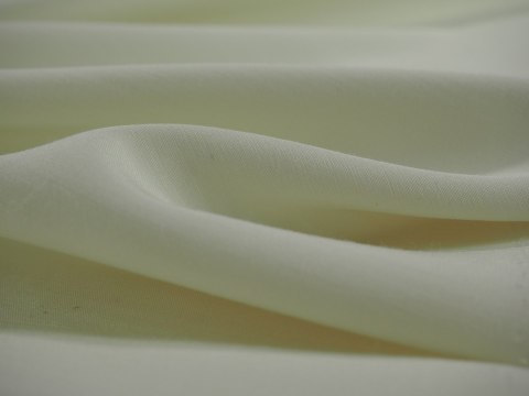 Wełna z jedwabiem Alta Moda - Śmietanka Wełna z jedwabiem Alta Moda - Śmietanka