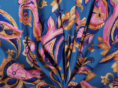 niebieski jedwab w duży paisley niebieski jedwab w duży paisley