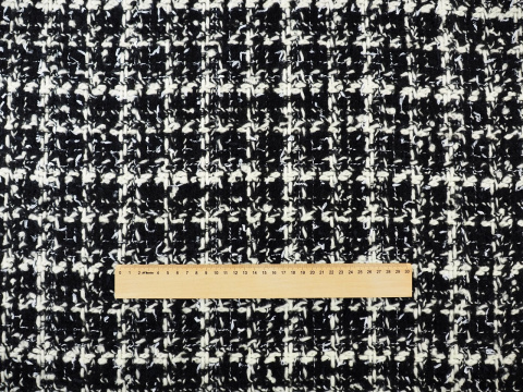 czarno-biała chanelka w kratkę