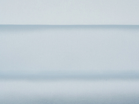 jasny błękitny jedwab