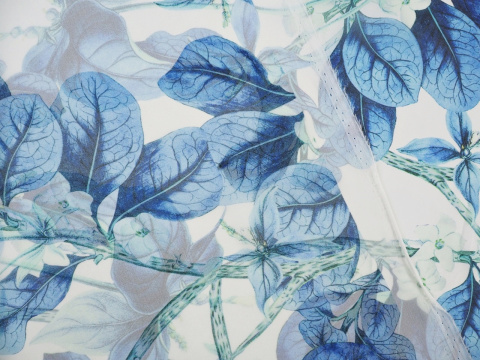 jedwab szyfon w niebieskie gałązki jaśminu