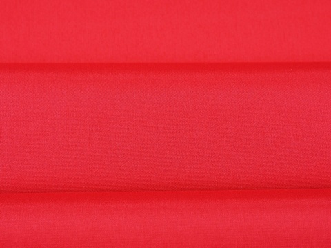 podszewka w kolorze czerwonym malinowym