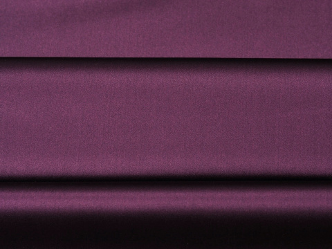 ciemny fioletowy jedwab