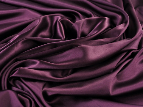 ciemny fioletowy jedwab