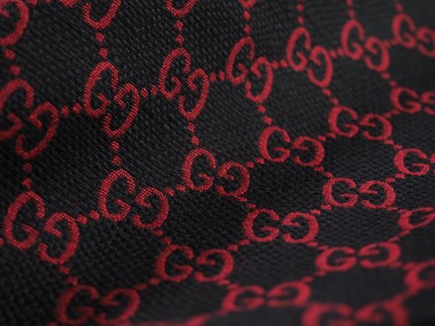 Żakard sygnowany - Logotyp czerń i czerwień - kupon Żakard sygnowany - Logotyp czerń i czerwień - kupon