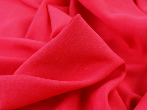 len z wiskozą w kolorze mocnego różu len z wiskozą w kolorze mocnego różu