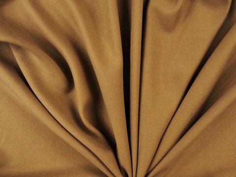 tencel w kolorze ciemnego beżu