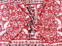 biała bawełna w czerwony wzór w kafle z roślinnymi ornamentami