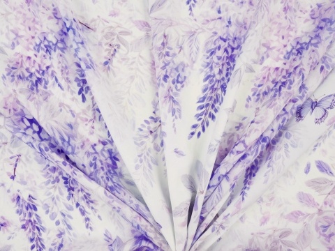 biały jedwab w fioletowe wisterie i motyle