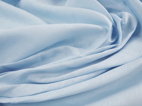 len w kolorze jasnego błękitu