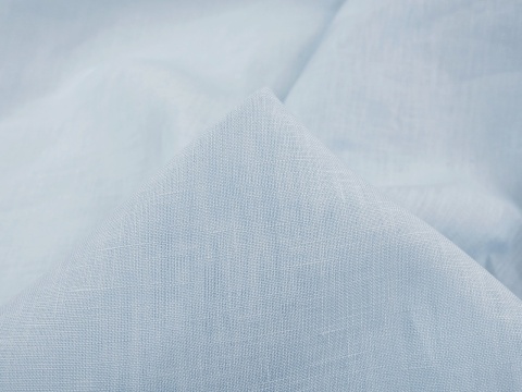 len w kolorze jasnego błękitu