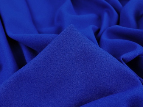 krepa wełniana w kolorze niebieskim