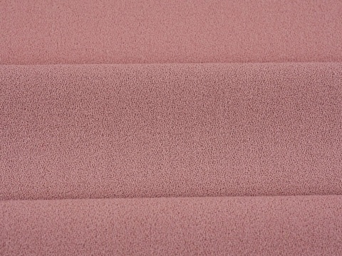 krepa wełniana w kolorze pudrowego różu