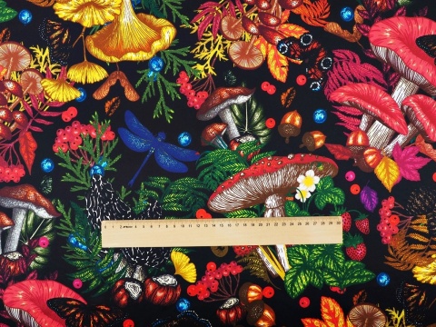 czarna satyna jedwabna w kolorowe liście i grzyby