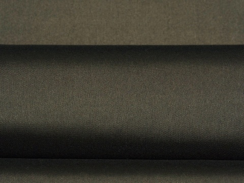 podszewka w kolorze brązowym