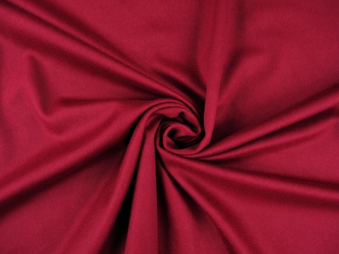 wełna z kaszmirem w kolorze czerwonego wina