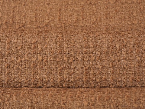 chanelka w kolorze brązowym