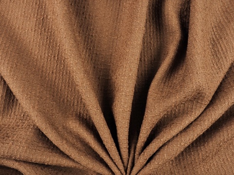 chanelka w kolorze brązowym