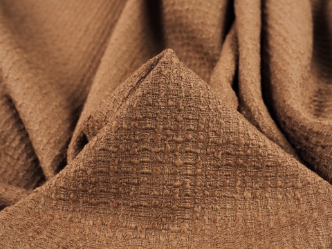 chanelka w kolorze brązowym