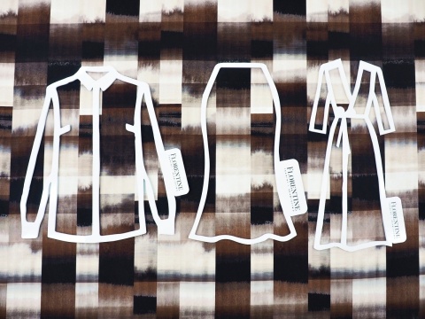 jedwab w pasy z brązem, beżem i czernią