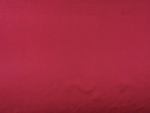 bordowy jedwab