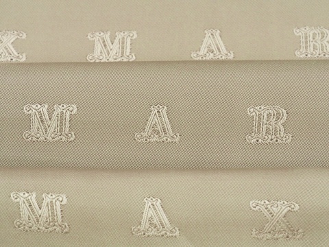 podszewka w kolorze szaro-beżowym