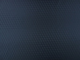 czarna podszewka w deseń w trójkąty