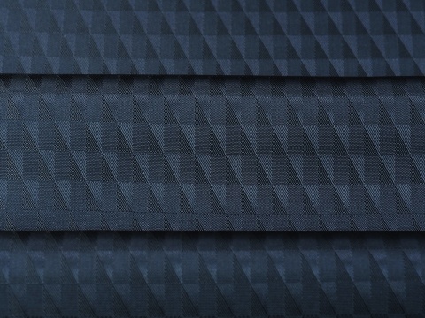 czarna podszewka w deseń w trójkąty