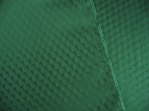 podszewka w trójkąty w kolorze zielonym