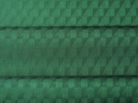 podszewka w trójkąty w kolorze zielonym