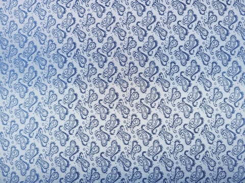 granatowo-srebrna podszewka w paisleye