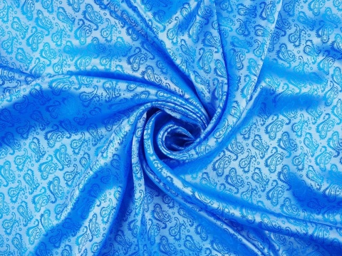 niebieska podszewka w paisleye