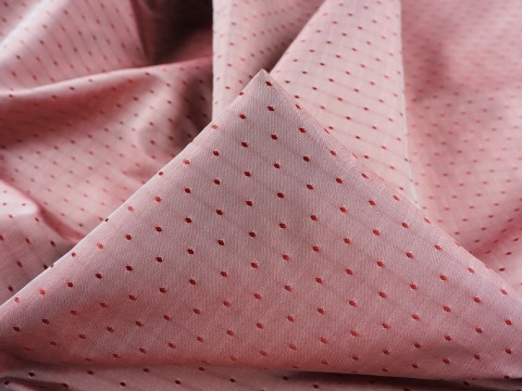 srebrno-bordowa tafta w drobne karo