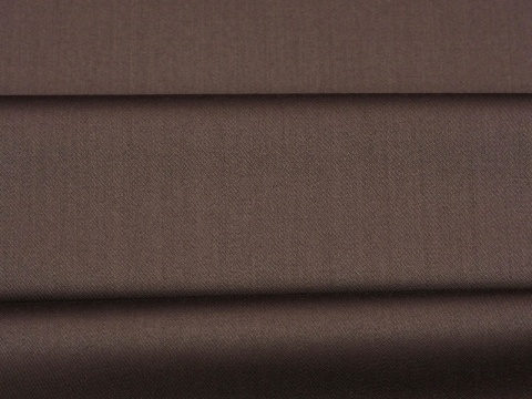 wełna elastyczna w kolorze brązowym