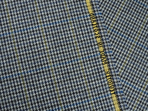 tkanina wełna w drobną pepitkę i delikatną kratkę