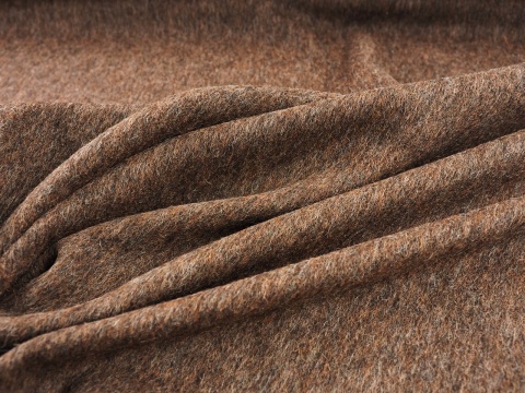 brązowa wełna z alpaką na płaszcze