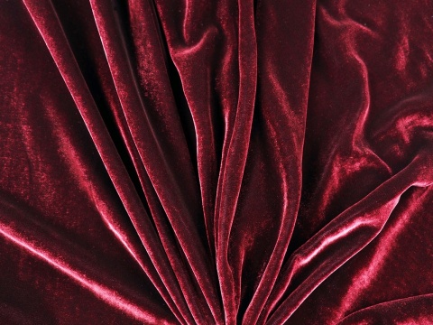 welur z jedwabiem w kolorze ciemnego bordo