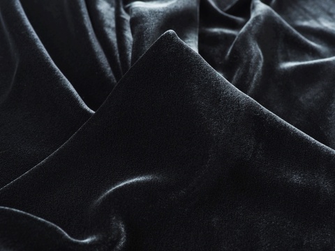 czarny welur z jedwabiem