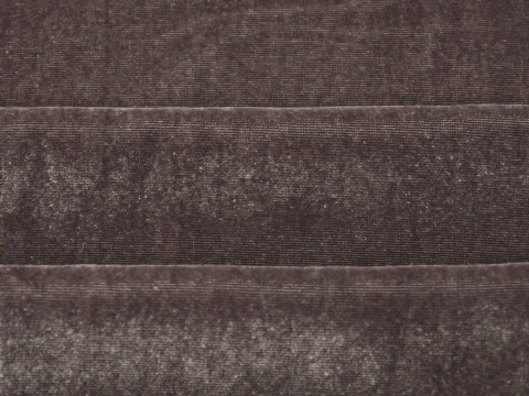 welur z jedwabiem w kolorze szaro-beżowym