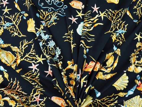 czarny jedwab w morskie motywy