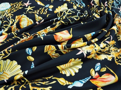 czarny jedwab w morskie motywy