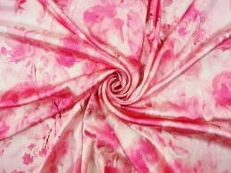 jedwab w różowe kwiaty