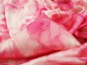 jedwab w różowe kwiaty