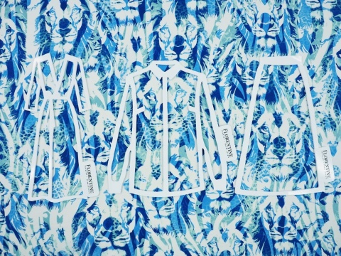 jedwab w zwierzęce motywy niebieskie