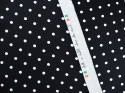 czarny jedwab w białe kropki