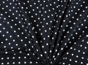 czarny jedwab w białe kropki