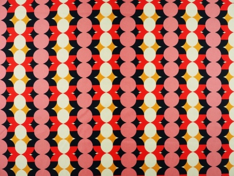 jedwab w geometryczny deseń w stylu retro