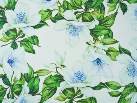 biały jedwab szyfon w jasne kwiaty