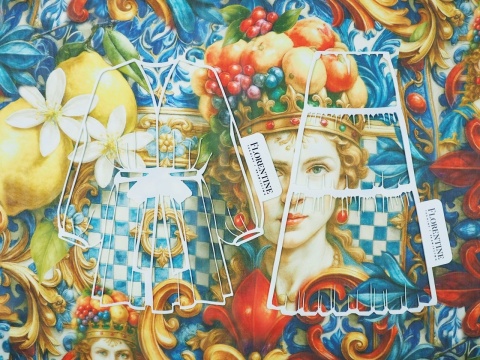 jedwab szyfon w motywy z sycylijskiego folkloru