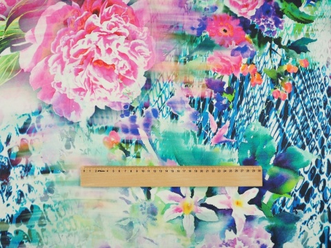 jedwab szyfon w kwiaty i skórę węża